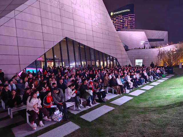 从武汉直奔长沙！不敢想今年呼和浩特会蹦出来多少“南朋友”