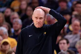 战术大师卡莱尔，哈利魔法即强权！骑士提前锁定中区冠军！图片