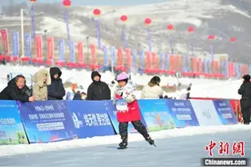 吉林发力校园冰雪运动普及 将建千所冰雪运动特色学校图片