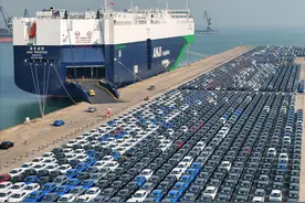 中汽协：2024年汽车产销超3000万辆，2025年新能源冲击1600万辆图片