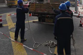 亮出城市“天际线” 打造城市“无线”美  青安路架空线入地工程顺利竣工图片
