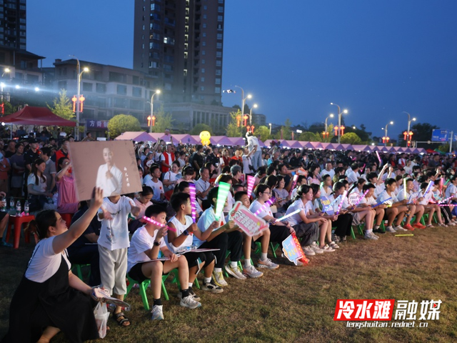 冷水滩：湘江西路粤歌飞扬促消费 文化赋能激活城市烟火气