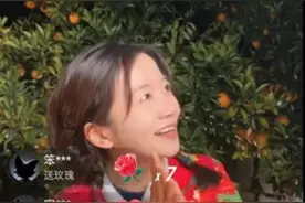 女网红橙橙带货秭归脐橙，销售超万单破纪录，“两橙”之美，美美与共图片