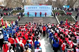 “保护母亲河·共建绿水青山”新时代文明实践环保志愿服务在兰州启动图片