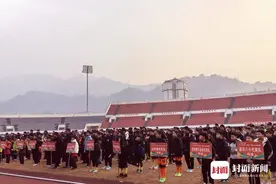 600余名少年逐梦绿茵场 全国少儿足球邀请赛在四川达州举行图片