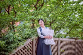 教书育人自强人物|青岛崂山新世纪学校陈莲莲：在孩子的记忆中留下属于一份我的痕迹图片