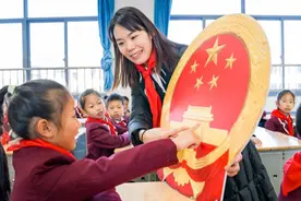 走近中国特色功勋荣誉表彰制度：4个类别组成，国家勋章获得者享有受邀参加国家庆典等礼遇图片