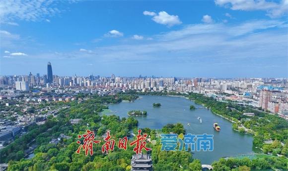 一年四季 泉在济南丨雨后初晴 济南大明湖畔画中游
