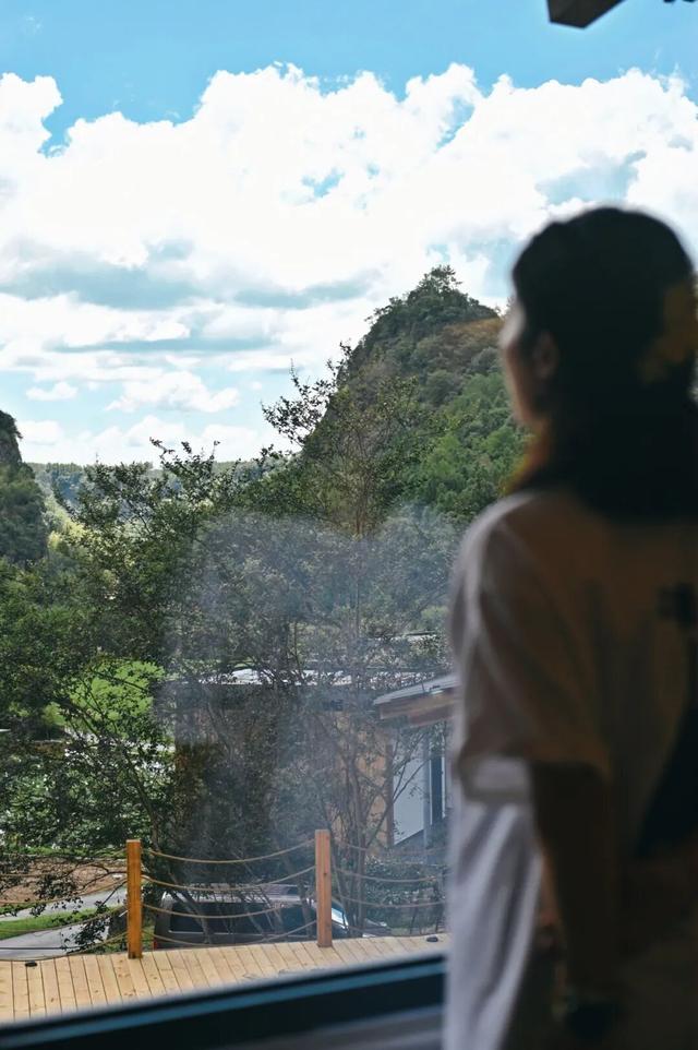 安纳班纳·泰宁 | 在时间的褶皱里，呼吸一场丹霞旧梦