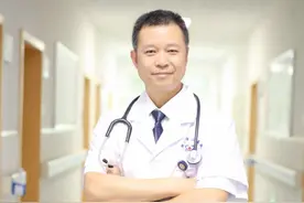 湖南“最美医生”刘和平：与患者同心共情的“当代华佗”图片