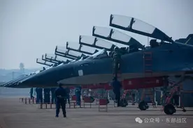 硬核大片！东部战区多架战机呼啸升空实战化训练图片