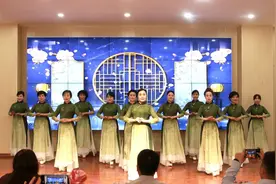 彬州市文联｜市旗袍协会“文艺六进”活动走进西街社区图片