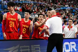 王仕鹏：男篮这枚金牌丢了 亚运会前面拿那么多金牌没什么意义图片