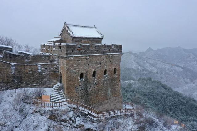 金山岭藏着冬日长城最清冽的壮阔