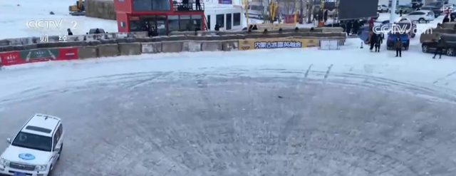 “冰雪+科考”“极寒躺冰” 特色玩法“上新”助力“冷”资源“热力全开”