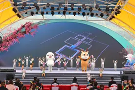 知音石首 遇见桃花 | 2025年石首桃花季启动 天鹅洲“麋鹿苑”“江豚苑”开园图片