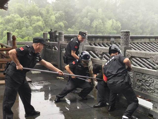 筑牢安全防线 大足石刻景区完成节前综合应急演练