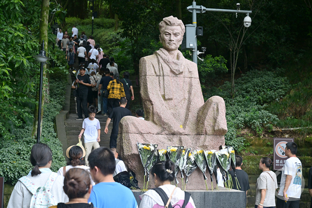 国庆假期重庆红色旅游景点持续火爆
