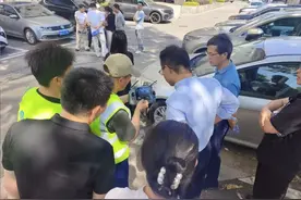 无人机为高楼做“体检” 一次能省数万元图片