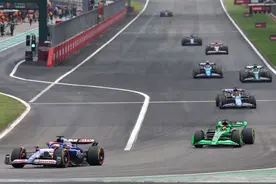 （体育）赛车——F1中国大奖赛：冲刺赛赛况图片