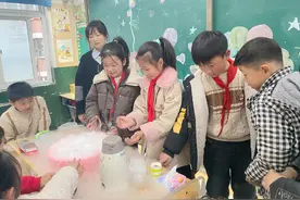 爸爸妈妈也来当“老师”图片