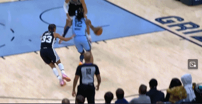 OMGGGGG！莫兰特极限变向误导暴起隔扣文班亚马图片