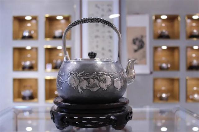 明天13:00，相约武汉中商世界里，听宝藏小城红河讲述旅居故事