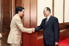 毛伟明会见马达加斯加总统图片
