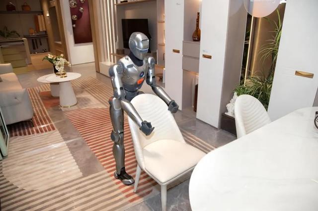 尚品宅配联手众擎机器人，以“机器人+家居”新生态打造企业可持续化发展的“新钥匙”