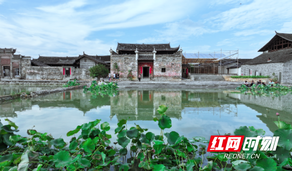 “跟着湘超游怀化”③丨奔赴怀化与张家界 邂逅一场“风花雪月”