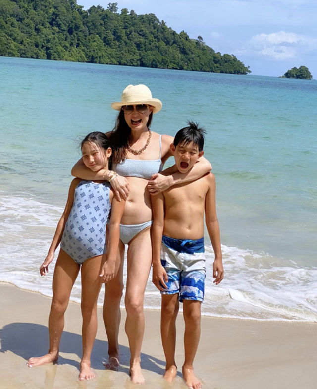 迷倒谢霆锋的玉兰油姐姐，25年后变成这样了？