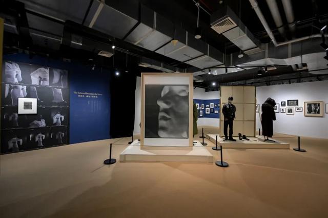 跨越那二十多分钟：集美·阿尔勒的十一年