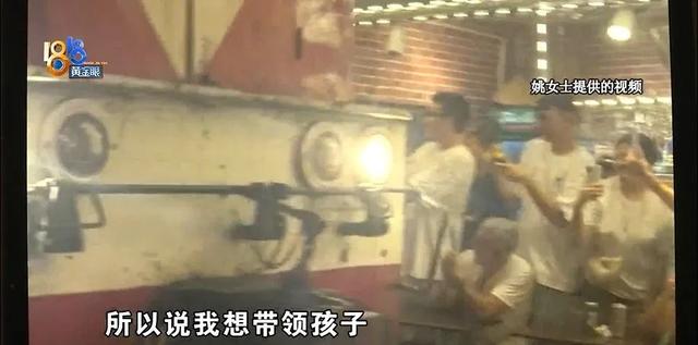越南旅行“天崩开局”！一家人露宿街头，平台说了能住，结果民宿关门