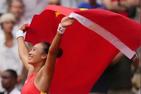 中国最有商业价值的体育明星诞生了！郑钦文的成功也源于父亲义无反顾地投资图片