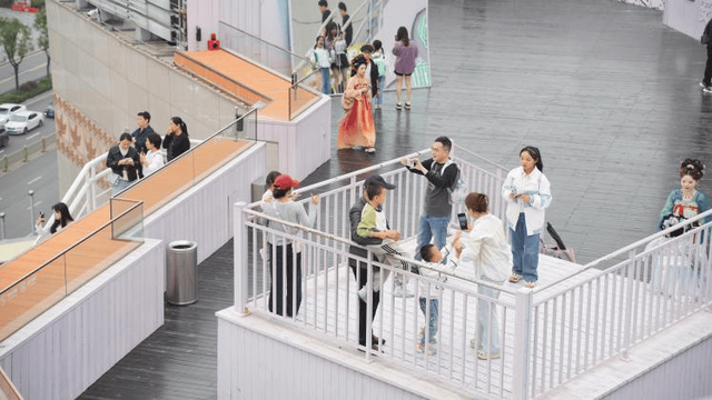 国庆前夜，我在商场里完成了一次城市“考古”
