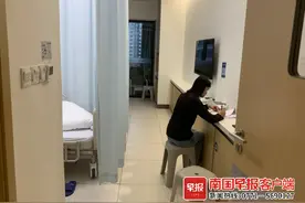 16岁弟弟得了白血病，暨大女孩毕业后在南宁摆摊，不少人只付款不要甘蔗……图片