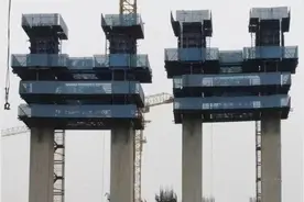 京昆高速广绵扩容工程2标项目首个空心墩身提前浇筑完成图片