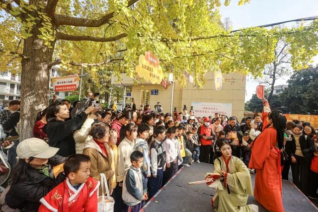 荆州的秋，才是隐藏BOSS！🥰🥰🥰