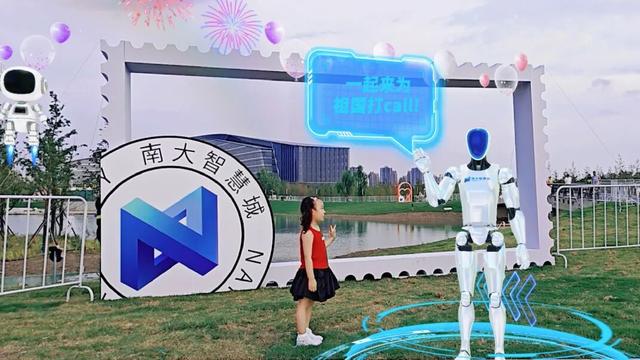 南大智慧城汉服巡游+AR互动，10月6日邀你开启古今碰撞之旅！