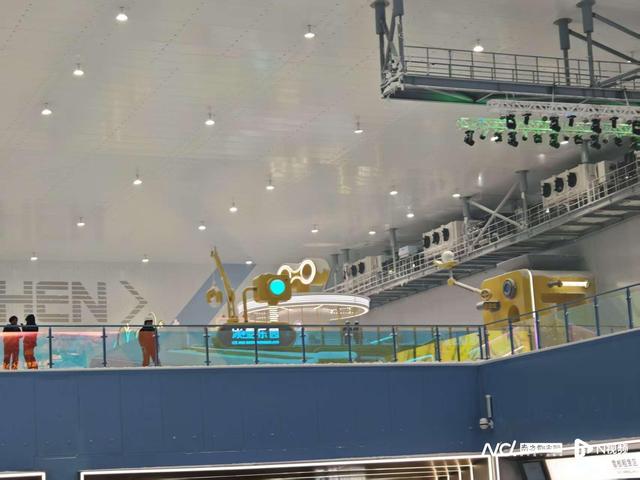 实探深圳前海冰雪世界开业：滑雪体验受专业认可，配套待完善