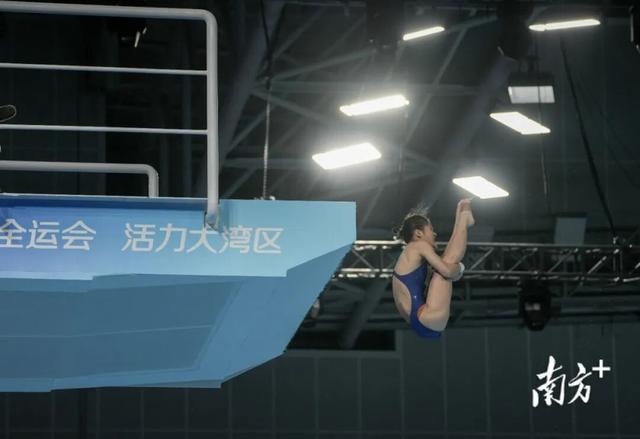 王伟莹获得十五运会跳水女子个人全能冠军