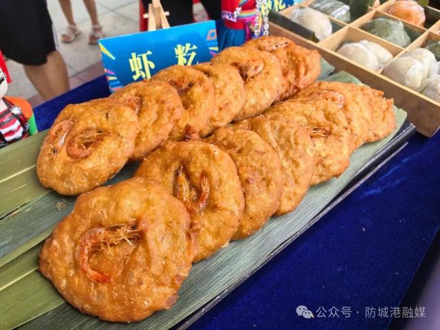 跟着赛事去旅行 | 尾金滩：追风逐浪，邂逅日落