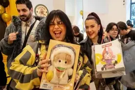 泡泡玛特火到海外，老外纷纷来中国“反向海淘”图片