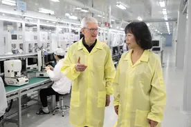 苹果CEO库克现身立讯精密工厂，年内第二次到访中国图片