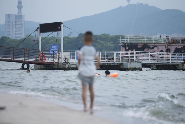 你管这里叫“长沙热带海滩”？它还有个令人后背发凉的名字！看这一长串溺水事件就懂了