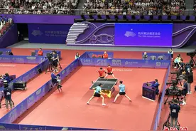 孙颖莎王曼昱无缘亚运女双四强图片