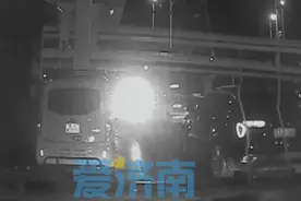 极寒天气电动三轮车路遇故障 济南公交人变身“推车侠”图片