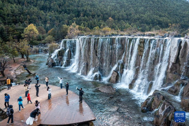 丽江：美景如画引客来