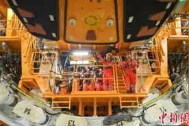 “四川造”硬岩掘进机（TBM）下线 将助力南水北调中线工程建设图片