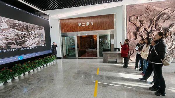 青海格尔木将军楼公园：赓续红色文化 弘扬“两路”精神